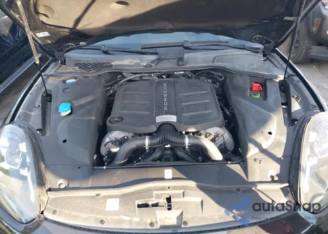 2018 Porsche Cayenne Gts z USA, uszkodzony, nr VIN WP1AD2A25JLA80737